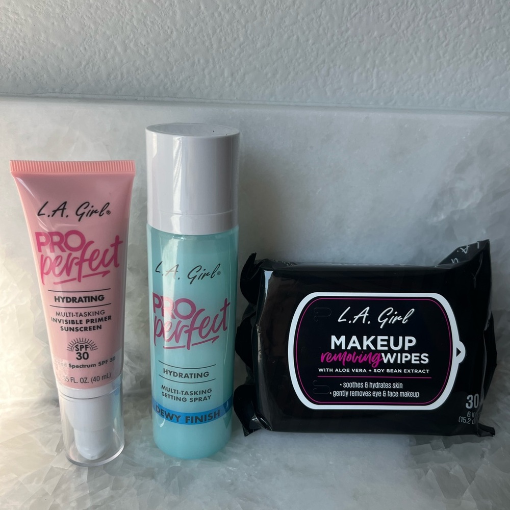 LA Girl makeup bundle- Pro Perfect Hydrating Primer and Makeup Wipes Set
